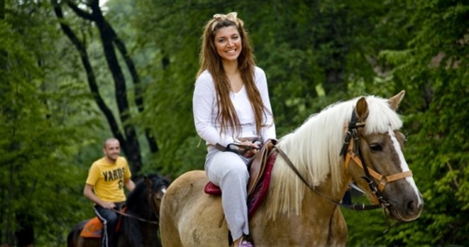 Wycieczka Safari na Koniach w Side – Odkryj Piękno Side na Grzbiecie Konia